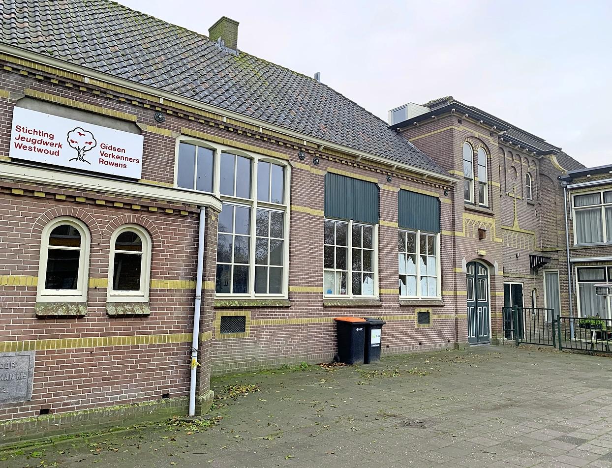 Gemeente laat met spoed monumentale waarde zusterschool Westwoud onderzoeken